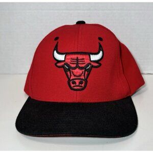 Mitchell & Ness Chicago Bulls Snapback Hat Cap Wool Blend Black Red Big Logo